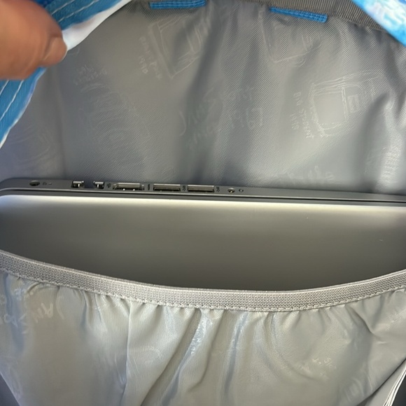 ✅✅Jansport COOL STUDENT Batik Wash Backpack - Picture 7 of 7